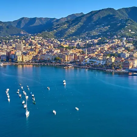 Spazioso - Vicino Al Mare E Al Porto - In Centro Citta Apartment *