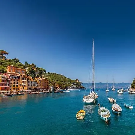 Apartment Spazioso - Vicino Al Mare E Al Porto - In Centro Citta